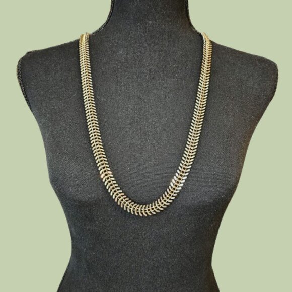 H&M Gold Tone Chain Fish Bone Necklace - Picture 1 of 8